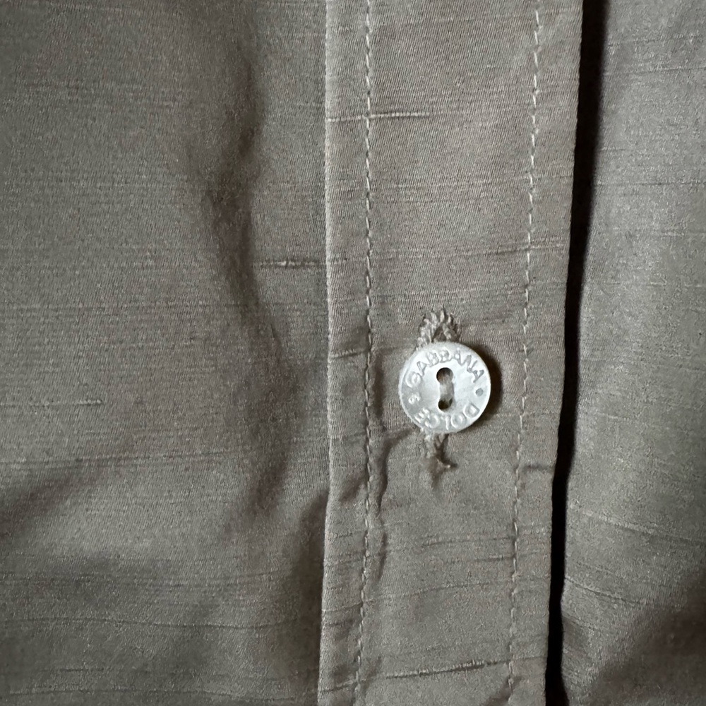 Rare 90s Dolce & Gabbana Beige 100% Silk Crop Button-Up Top - Picture 3 of 3